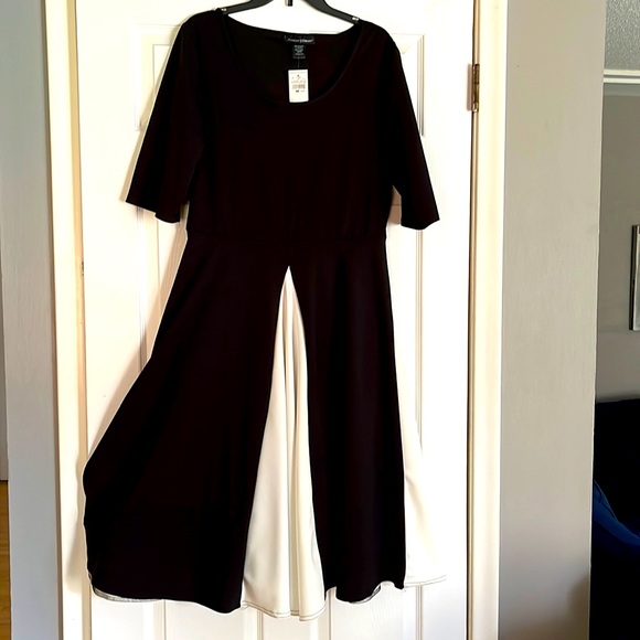 Fit and Flare dress - Picture 1 of 4